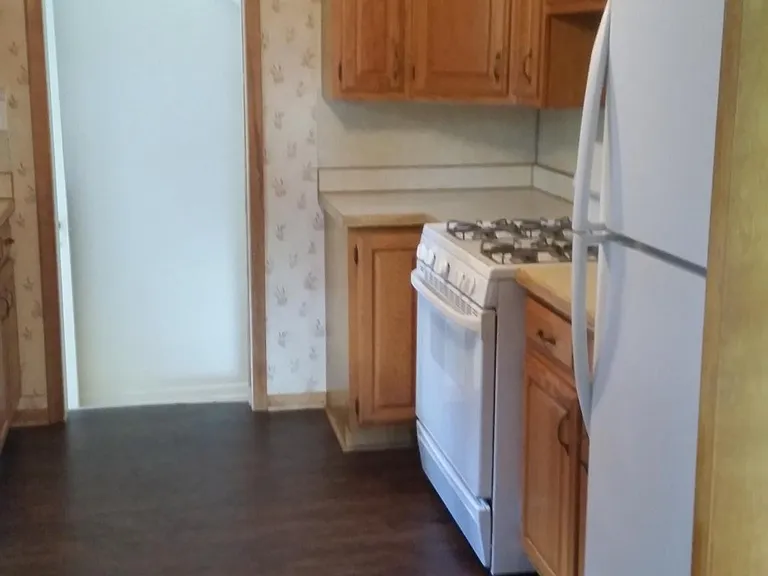 4325 S Detroit Ave — Photo 6