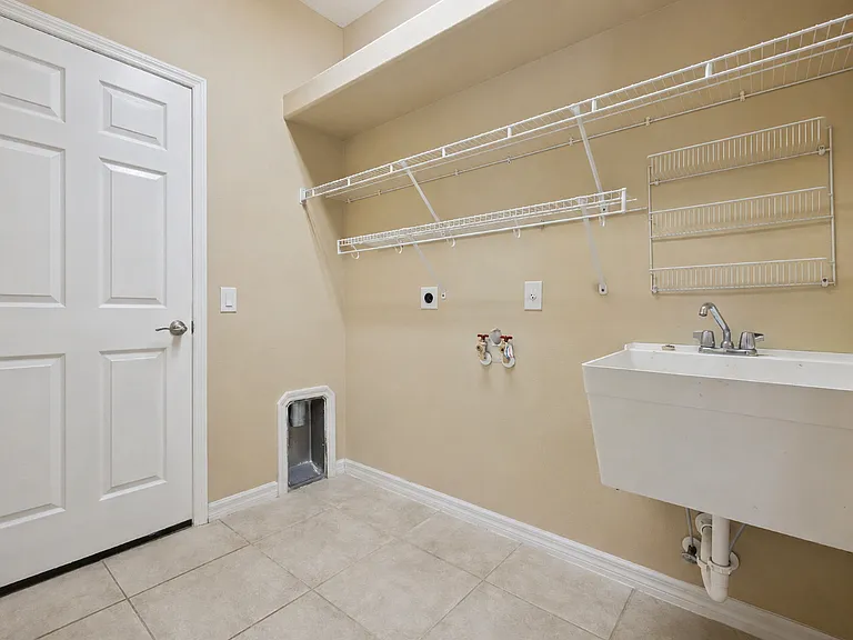 4576 Barbados Loop — Photo 27
