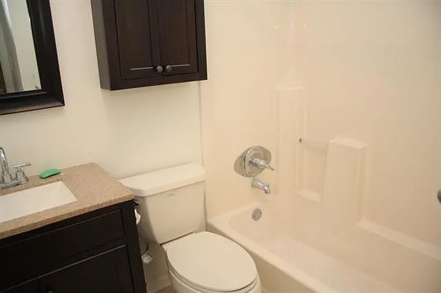 333 Julia St #324 — Photo 12