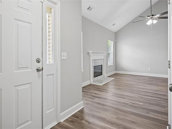 4th image of 5933 Trent Walk Dr
