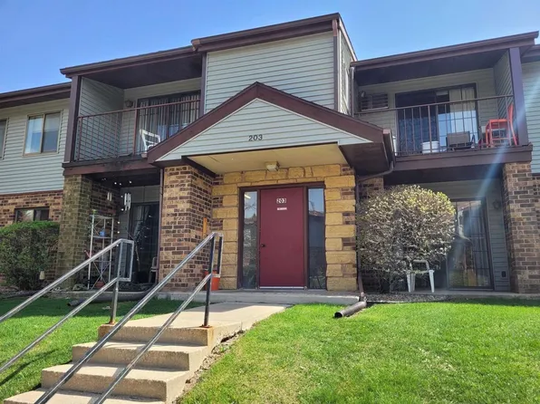 203 Ski Ct APT H, Madison, WI 53713