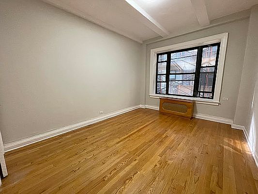 5th image of 115 W 71st St APT 2