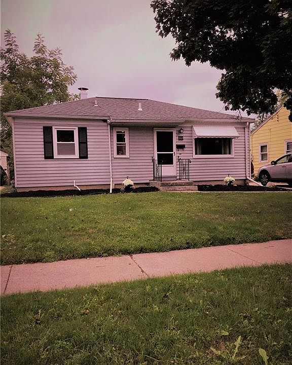 1st image of 804 Loretta St