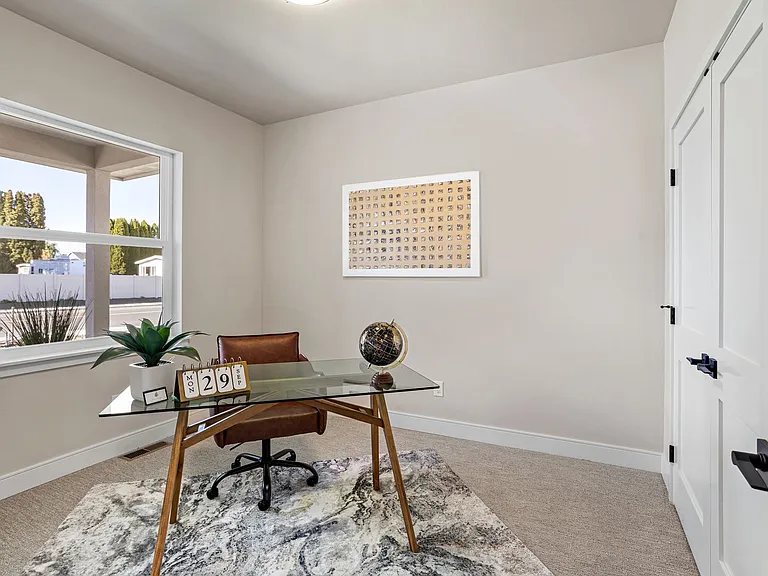 2515 S 47th Ave — Photo 16
