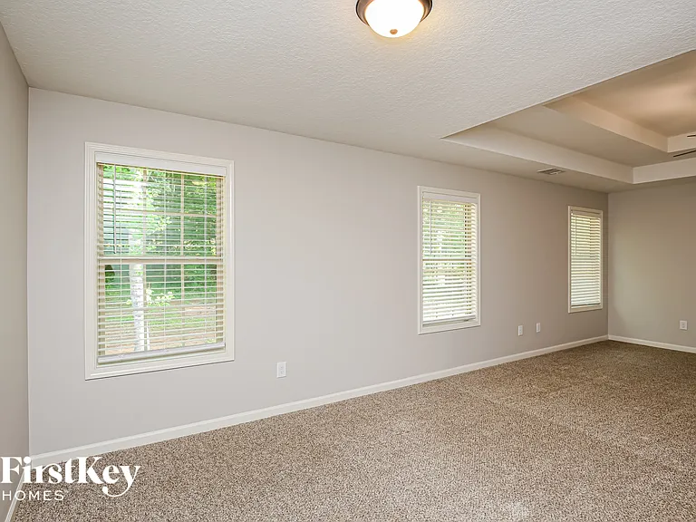 611 Peachtree Rd — Photo 10