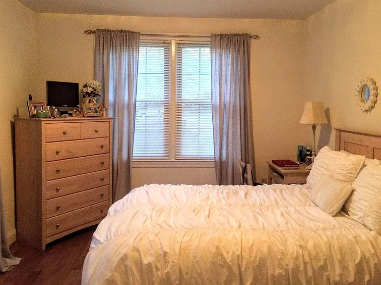 4103 Devine St #E10 — Photo 5