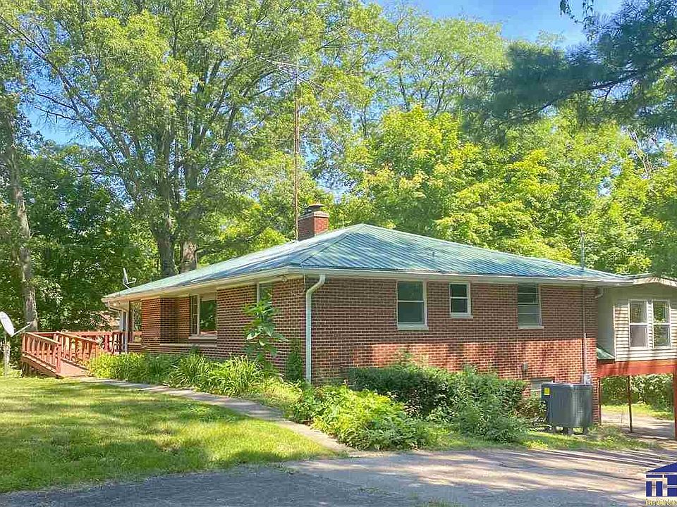 1st image of 8395 E Moyer Dr