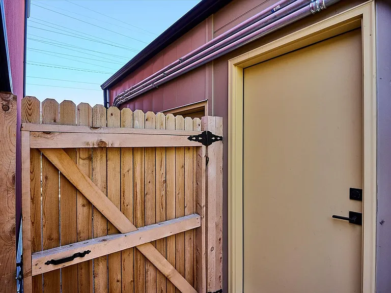 3943 W 12th Ave — Photo 23
