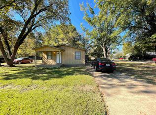504 S Pine St, Hope, AR 71801