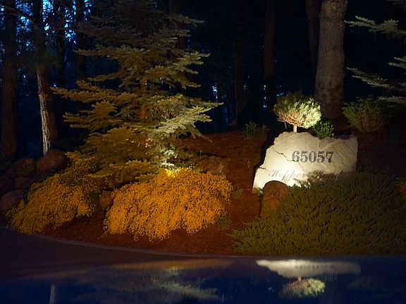 Private drive entrance