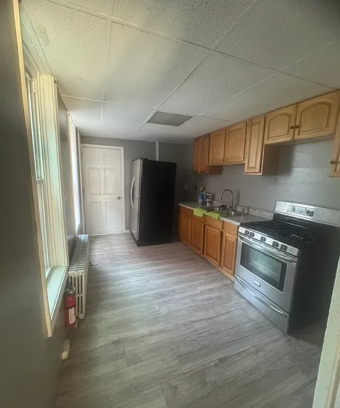 211 N 2nd St — Photo 6