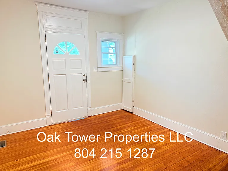 3301 Main St #A — Photo 3