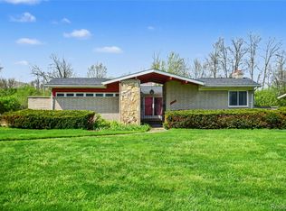 4400 Hedgethorn Cir, Burton, MI 48509