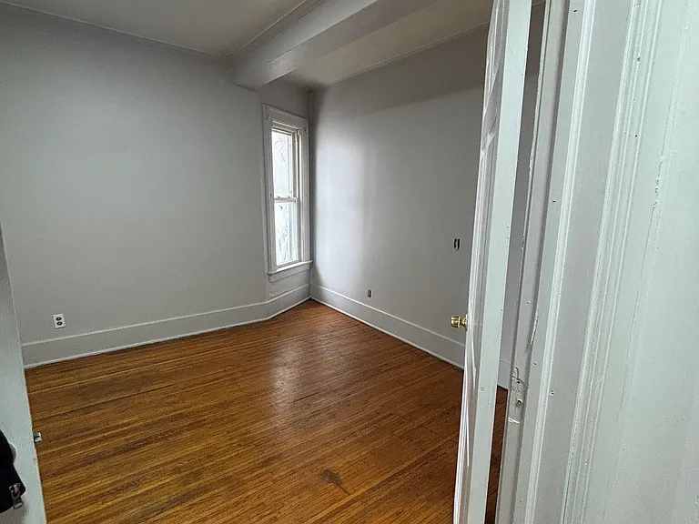 1601-1603 E Main St #4 — Photo 10