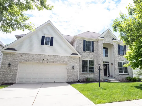 12093 Ashland Dr, Fishers, IN 46037