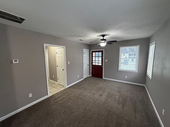 3rd image of 1692 Baine Ave