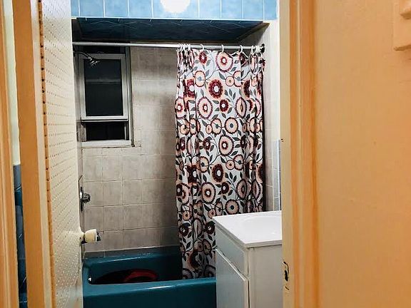 3rd image of 84-67 Kneeland Ave Floor 2