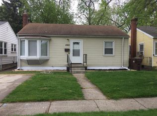 4523 Woodward St, Wayne, MI 48184