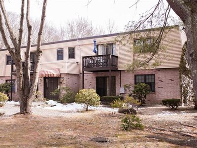 11 Apple Valley Pkwy APT 4, Smithfield, RI, 02828