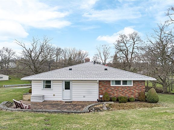 2nd image of 1697 Mount Eaton Rd N