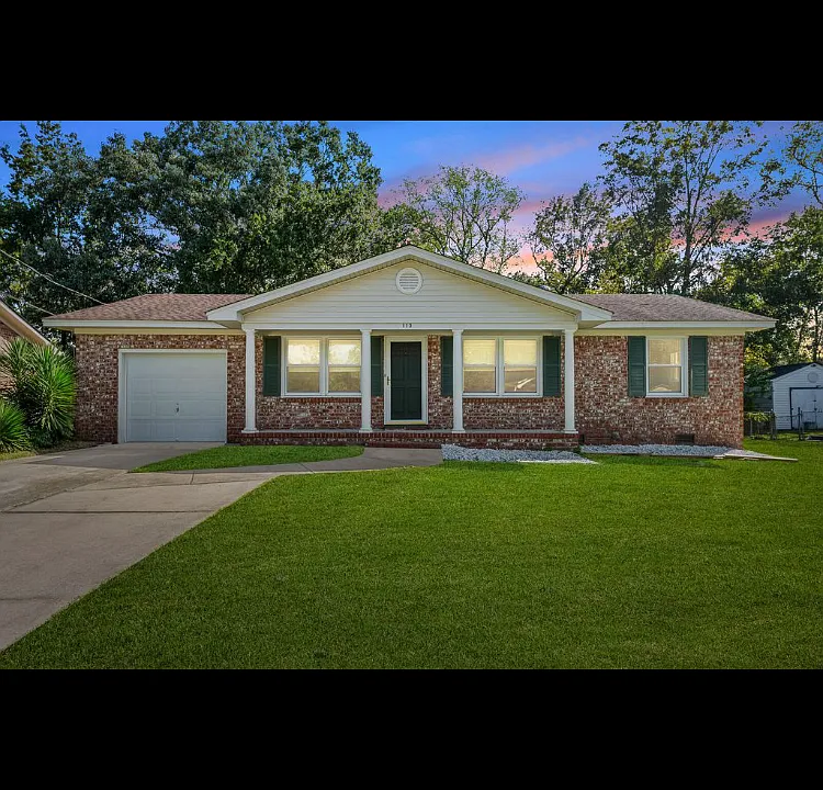 113 Wessex Dr