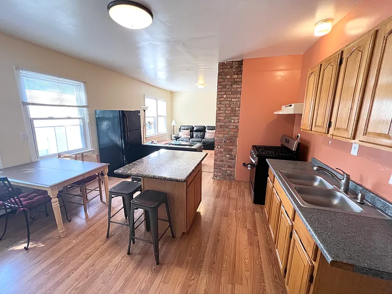 206 California Ave #FURND 3BR — Photo 5