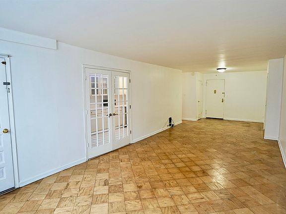 3rd image of 225 Saint Pauls Ave APT 11J