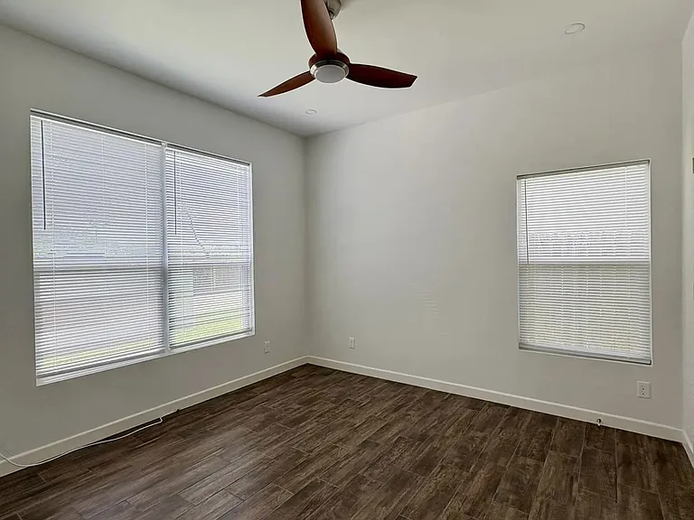 2610 Fern Ave — Photo 4