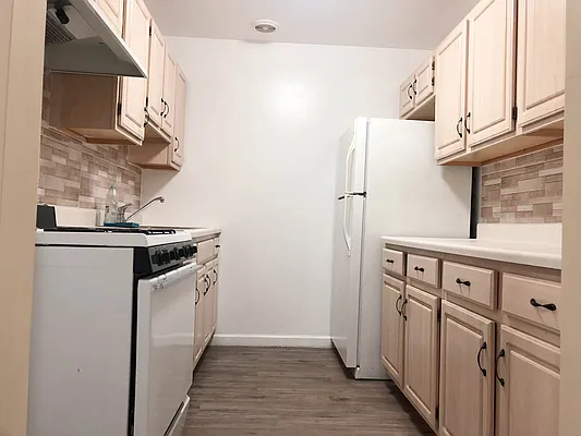 Rented by Brooklyn Dwellers Management LLC | media 9