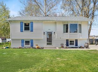 254 Easy St, Winthrop, IA 50682