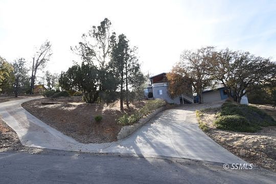 20 Lakeair Dr Wofford Heights CA 93285 MLS 2605121 Zillow