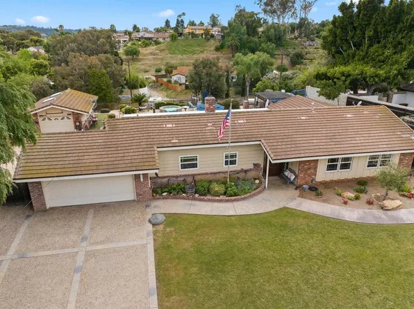 5574 Pray St, Bonita, CA 91902