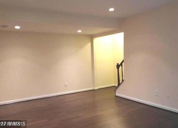 3rd image of 9725 Hagel Cir Suite D