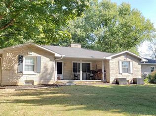 420 S Eickhoff Rd, Evansville, IN 47712