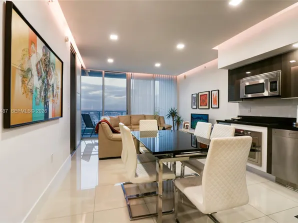 92 SW 3rd St, Miami, FL