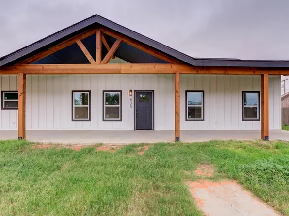 808 SW Avenue C, Seminole, TX 79360