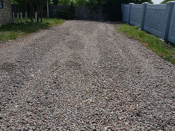 4th image of 16716 Fm 1778