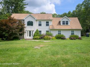 2730 Rising Hill Dr, Saylorsburg, PA