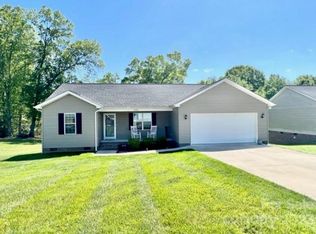 307 Green Meadows Dr, Taylorsville, NC 28681