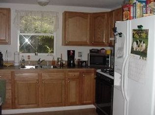 1613 Bankers Rd, Hillsdale, MI 49242