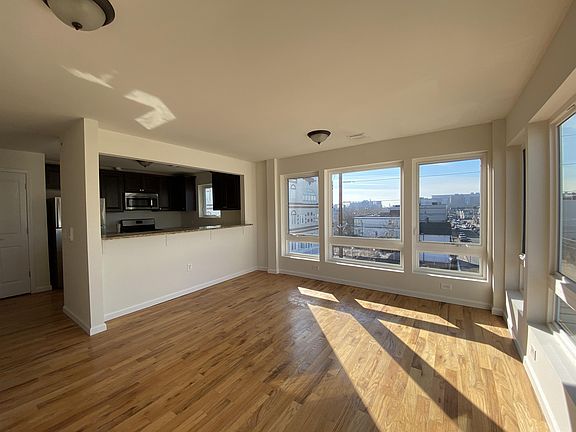 2nd image of 42-48 Norfolk St #1
