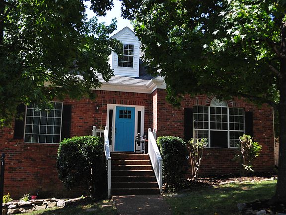 2nd image of 1405 Southampton Ct