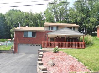 134 Manchester Dr, Irwin, PA