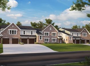 490 Station Dr #37-302, Ludlow, KY 41016