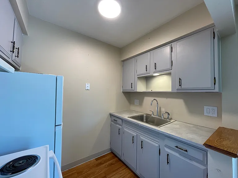 3306 Grand Ave #12 — Photo 5