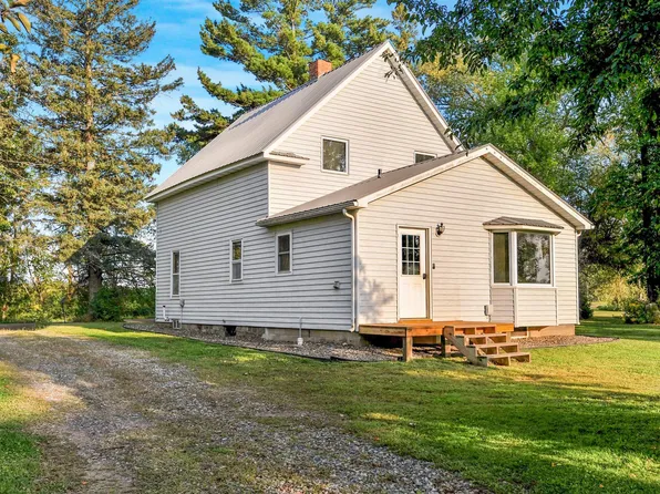 46235 20th Ave, Isle, MN 56342