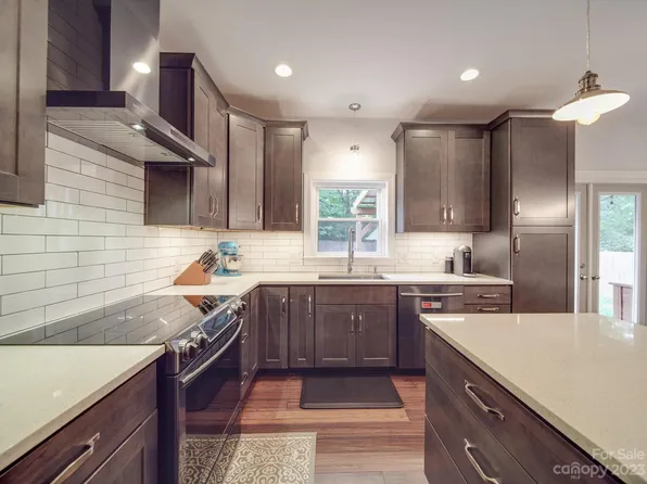 309 Neal Dr, Charlotte, NC 28213