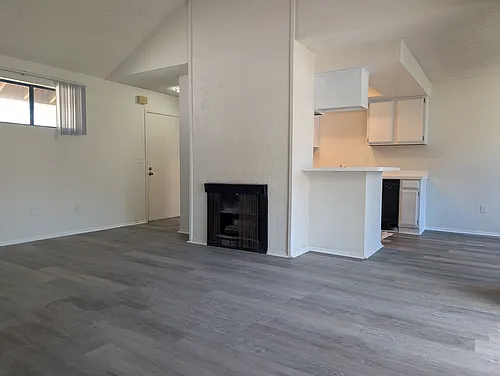 5166 Dunbar Dr #D Photo 1