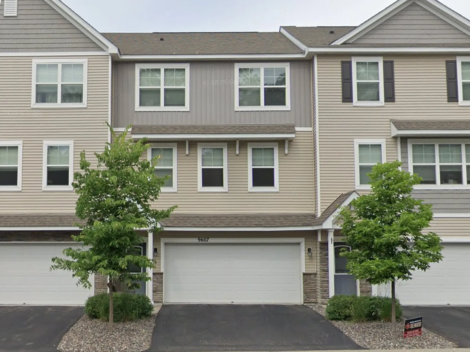 3 bed, 1993 sqft, $2,600 — Photo 1