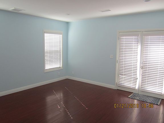 5th image of 635 N Avon St